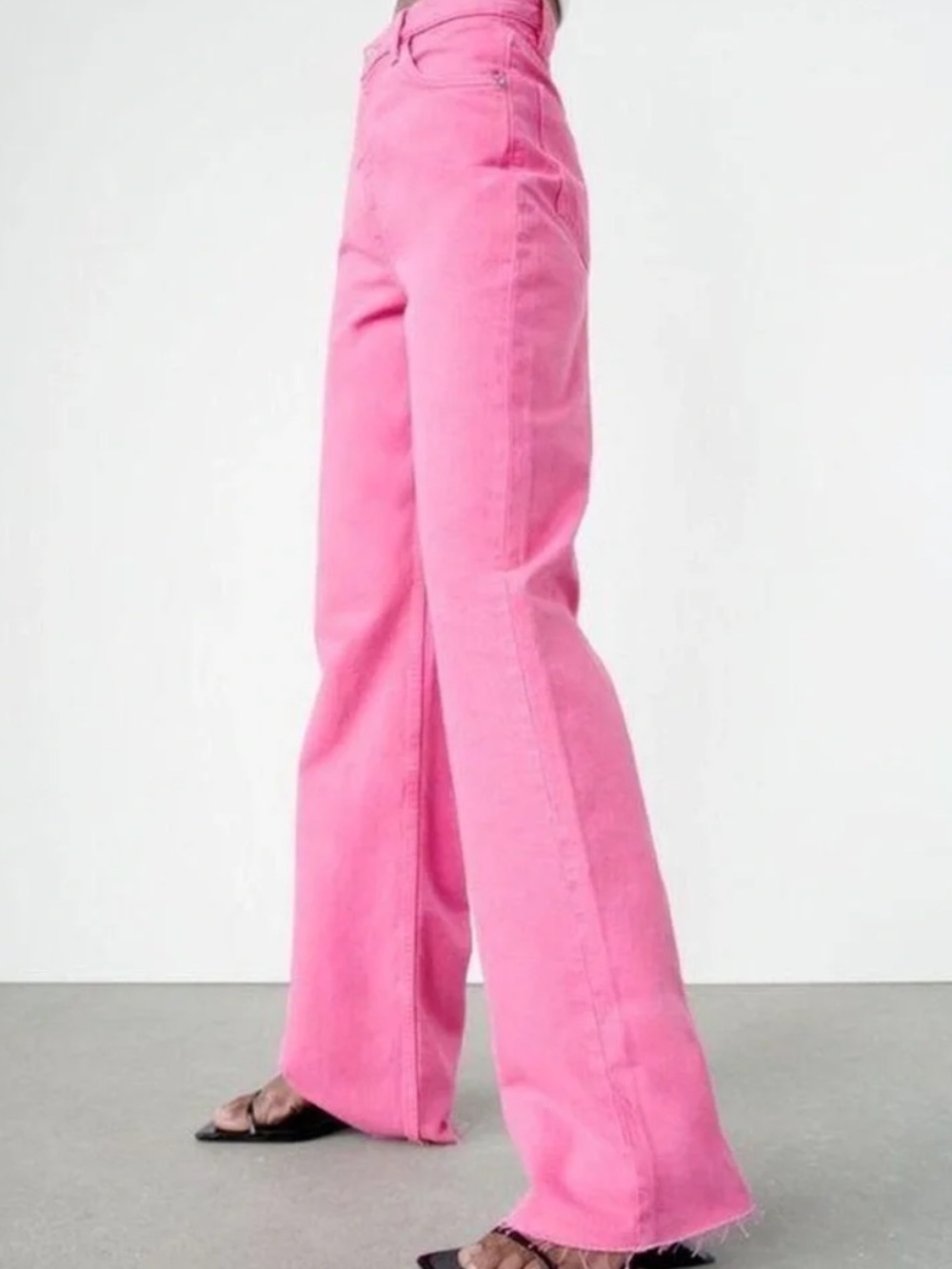Zara Bright Pink High-Waist Wide Leg Jeans Size 8